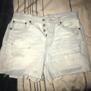 American Eagle 🦅 90s Boyfriend Denim Short